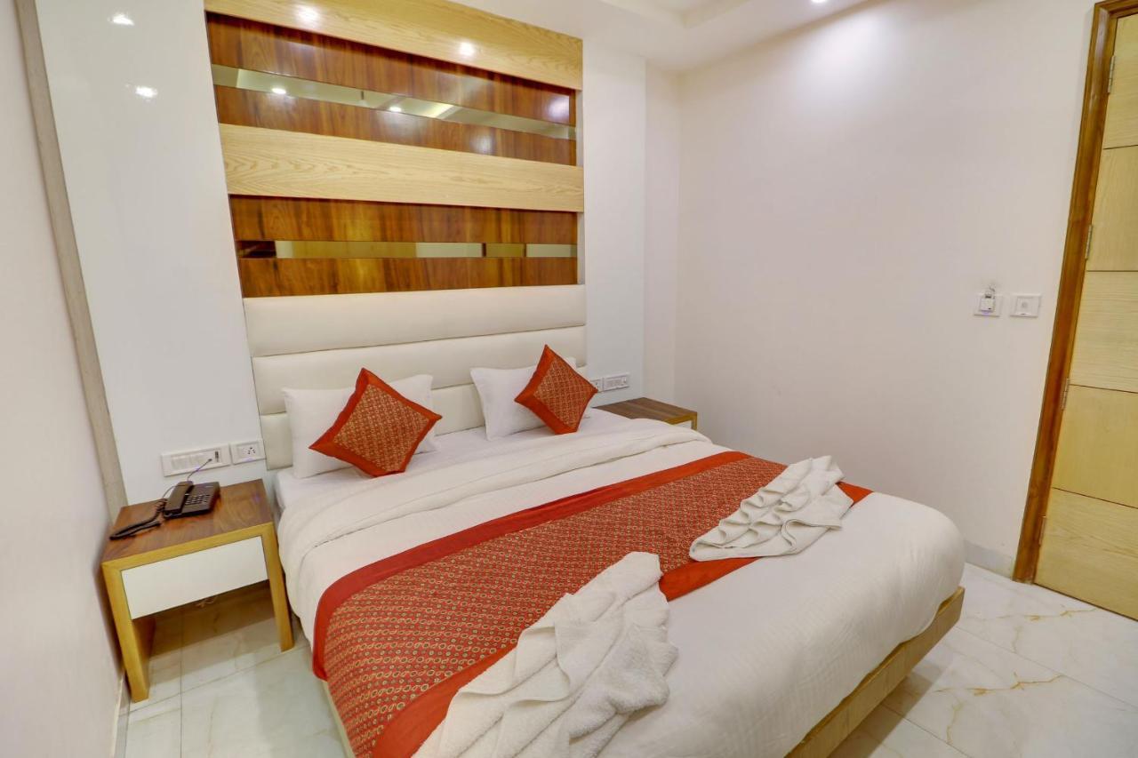 Hotel York Legacy -3 Minutes Walk From New Delhi Railway Station 'The 5 Star Ambience' Newly Built Екстер'єр фото