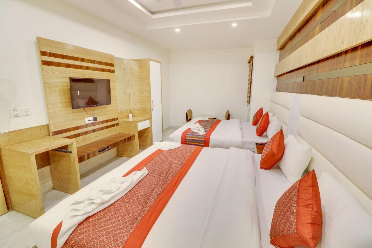 Hotel York Legacy -3 Minutes Walk From New Delhi Railway Station 'The 5 Star Ambience' Newly Built Екстер'єр фото