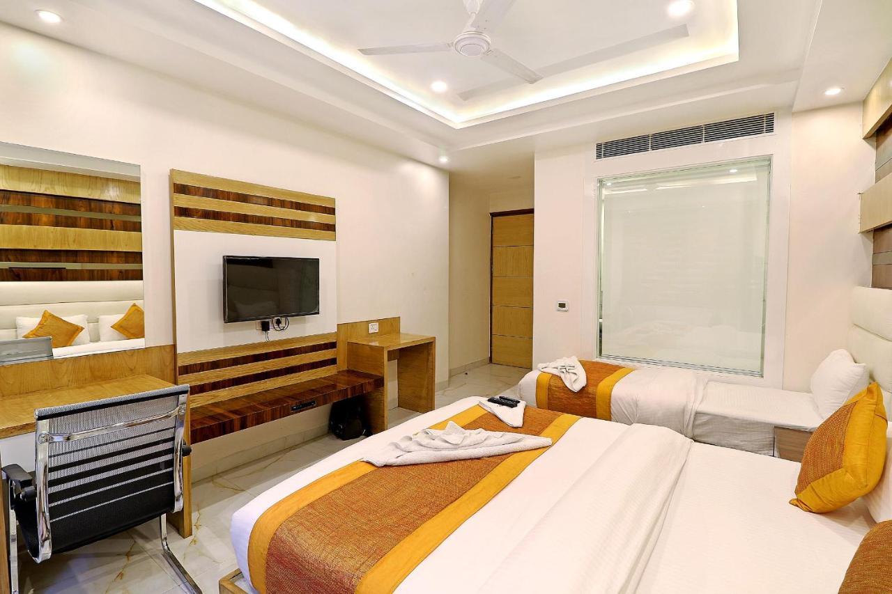 Hotel York Legacy -3 Minutes Walk From New Delhi Railway Station 'The 5 Star Ambience' Newly Built Екстер'єр фото
